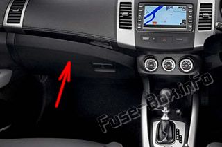 The location of the fuses in the engine compartment: Citroen C-Crosser (2008, 2009, 2010, 2011, 2012)