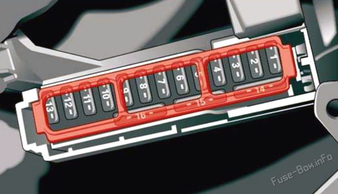 Instrument panel fuse box diagram: Audi Q5 (2021, 2022)
