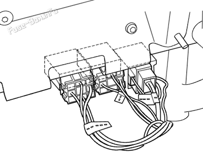 Auxiliary relays: Audi A8 (1998, 1999, 2000, 2001, 2002)