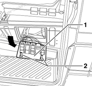 Relay carrier under driver seat: Volkswagen LT (1996-2006)