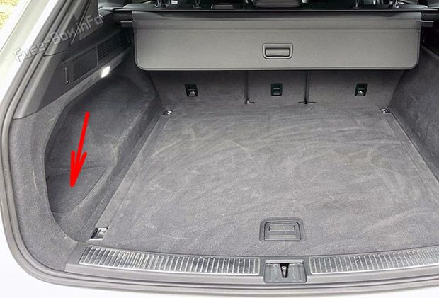 Location of the fuses in the trunk: Volkswagen Touareg (2018-2021)